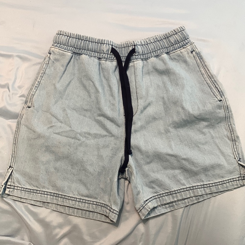 Forever 21 Men Jean shorts